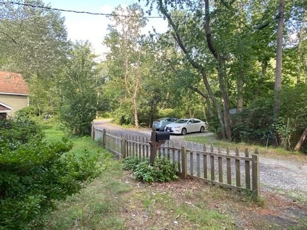 2 bed, 1 bath apartment for rent at 22 Saumur Ln, Bellingham — photo 28 of 29