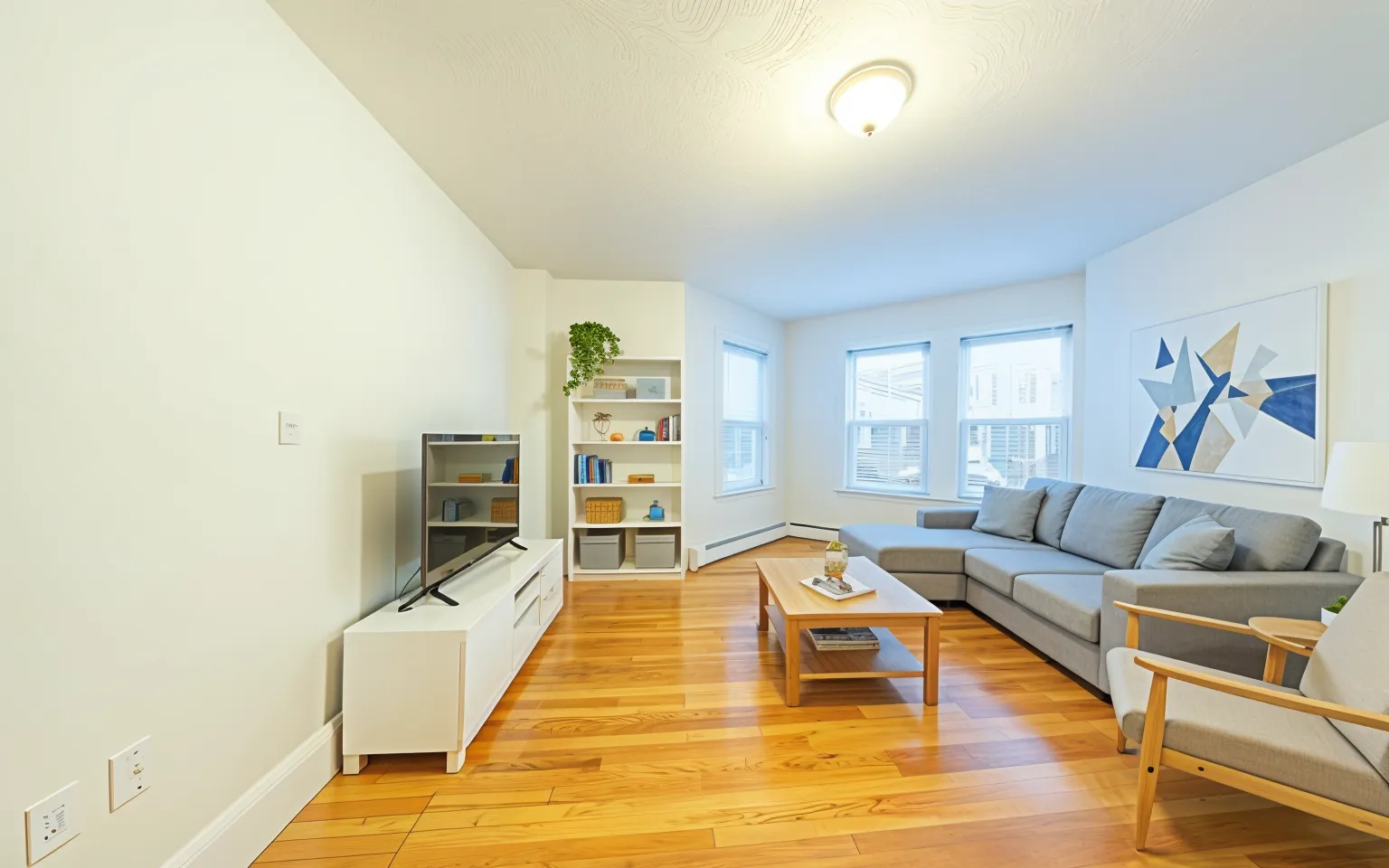 2 bed, 1 bath apartment for rent at 22 Saybrook St Unit 1, Oak Square — photo 3 of 22