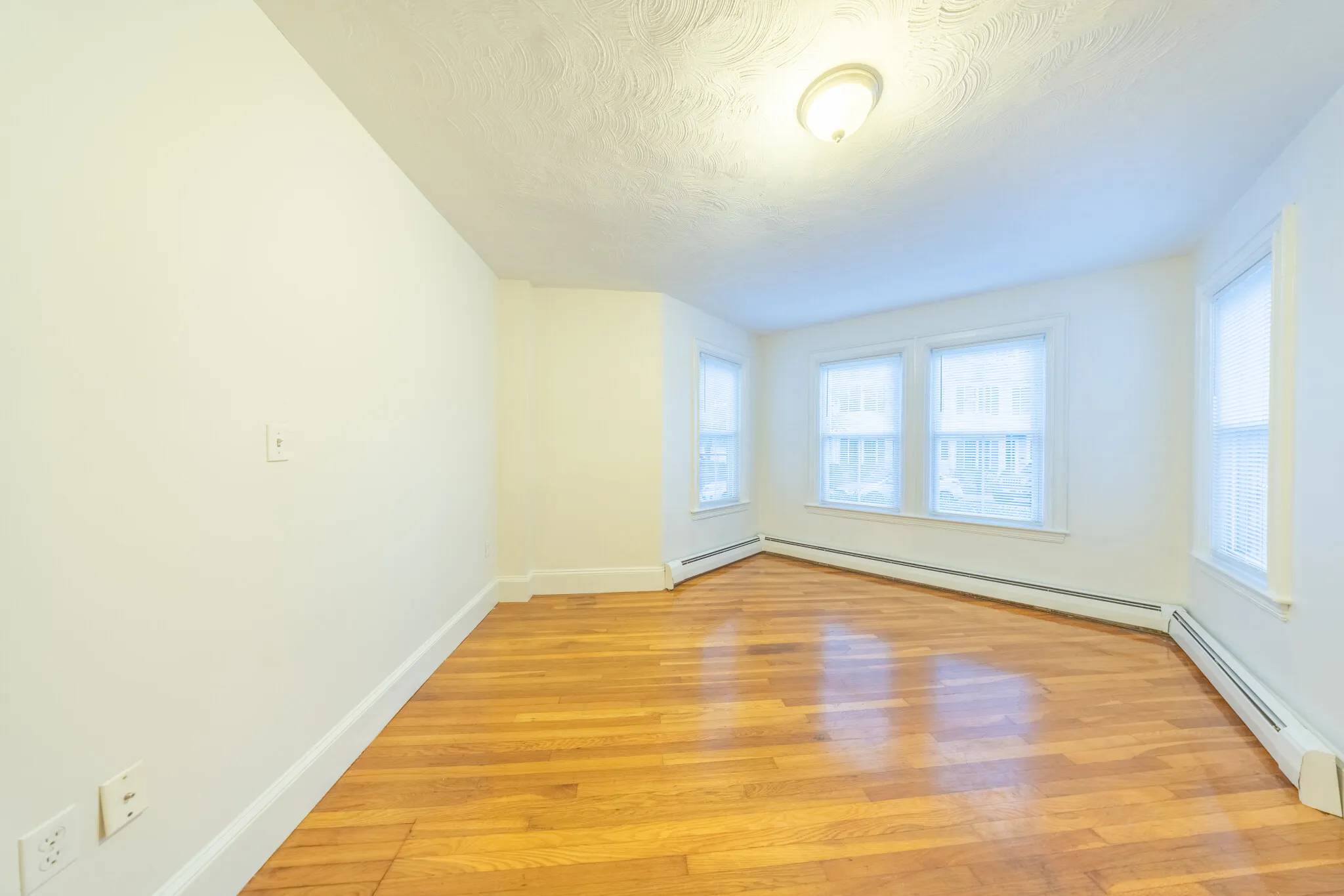 2 bed, 1 bath apartment for rent at 22 Saybrook St Unit 1, Oak Square — photo 13 of 22