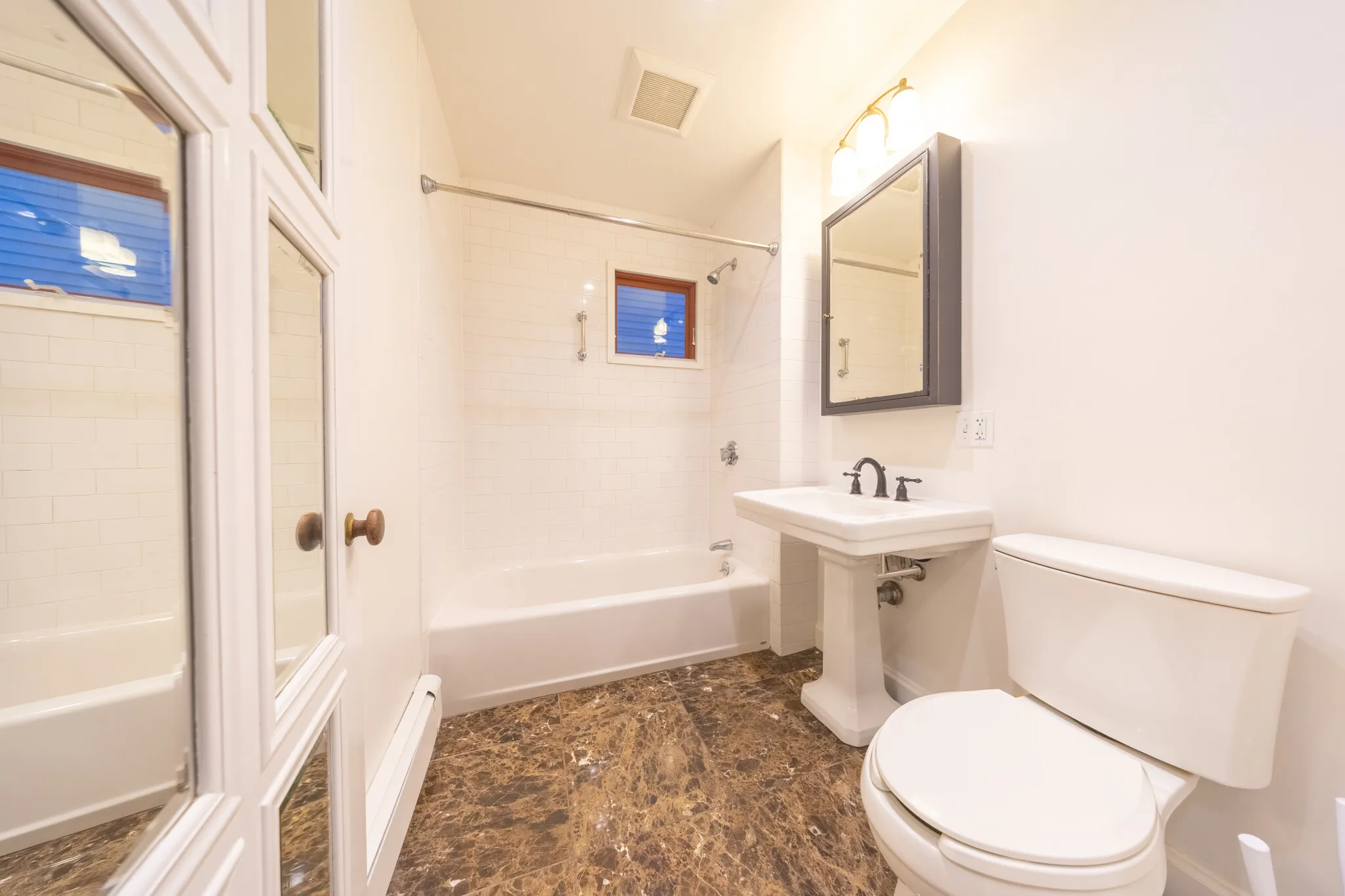 2 bed, 1 bath apartment for rent at 22 Saybrook St Unit 1, Oak Square — photo 19 of 22