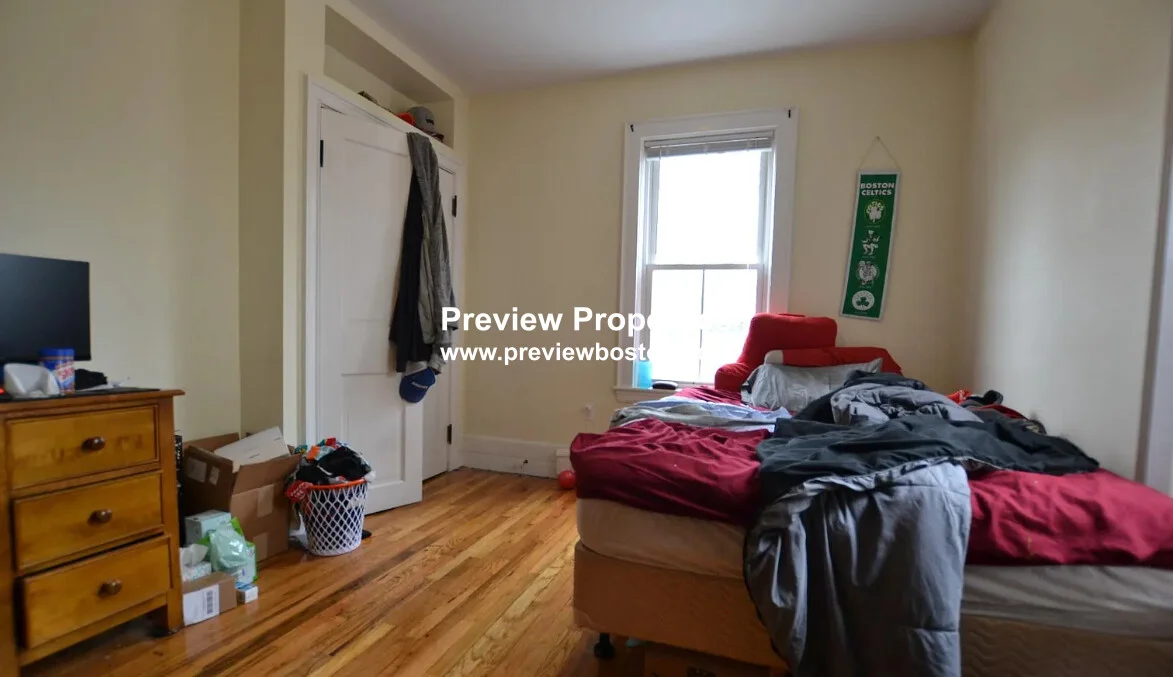 2 bed, 1 bath apartment for rent at 22 Saybrook St Unit 1P, Brighton — photo 7 of 8