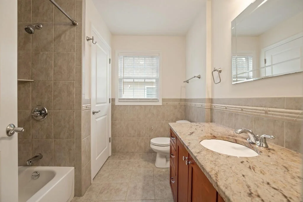 3 bed, 2 bath apartment for rent at 22 School St Unit 1, Waltham — photo 8 of 12