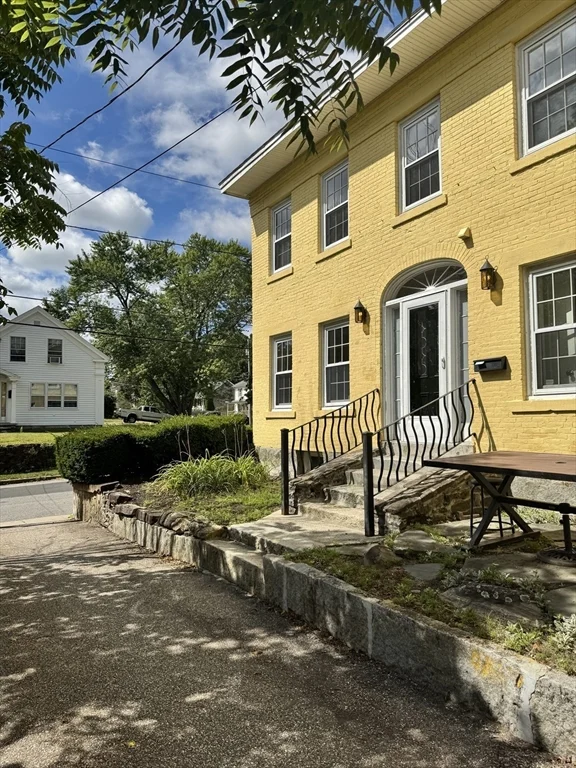4 bed, 2 bath apartment for rent at 22 School St Unit 2, Southbridge