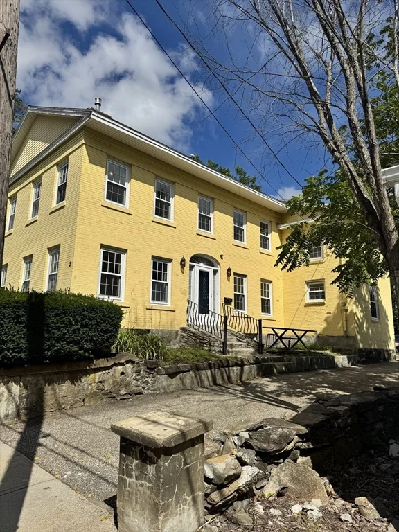 4 bed, 2 bath apartment for rent at 22 School St Unit 2, Southbridge — photo 2 of 20