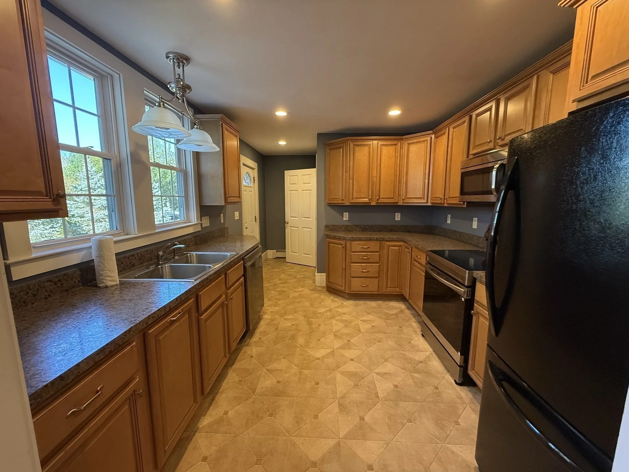 2 bed, 1 bath apartment for rent at 22 School St Unit 22, Merrimac — photo 5 of 14