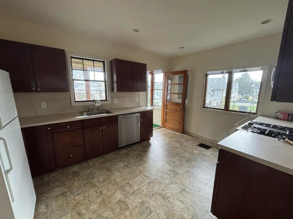 2 bed, 1 bath apartment for rent at 22 Scott St Unit 1, Woburn — photo 6 of 18