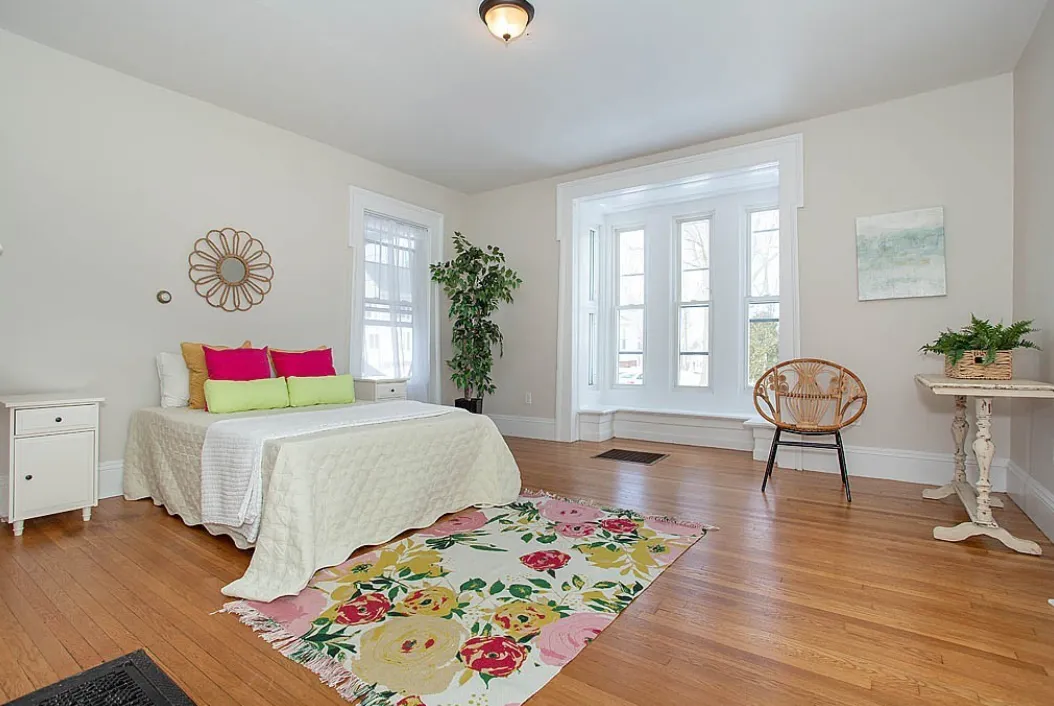 2 bed, 1 bath apartment for rent at 22 Scott St Unit 1A, Woburn — photo 5 of 7