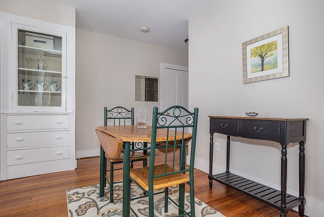 3 bed, 1 bath apartment for rent at 22 Scott St Unit 2, Woburn — photo 5 of 10