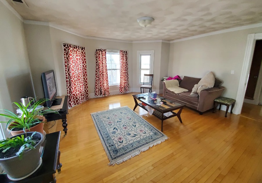 3 bed, 1 bath apartment for rent at 22 Scott St Unit 2, Woburn — photo 6 of 10