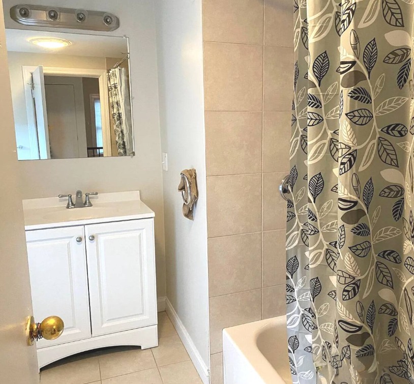 3 bed, 1 bath apartment for rent at 22 Scott St Unit 2, Woburn — photo 10 of 10