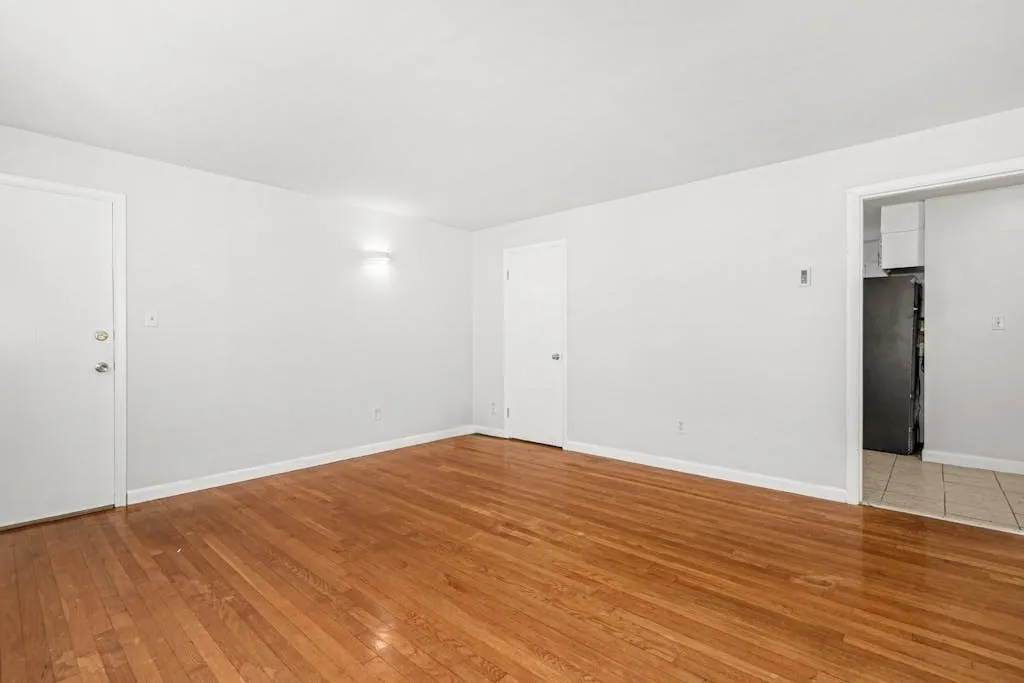 2 bed, 1 bath apartment for rent at 22 Southwest Cutoff Unit A, Northborough — photo 4 of 12
