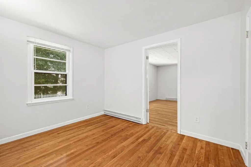 2 bed, 1 bath apartment for rent at 22 Southwest Cutoff Unit A, Northborough — photo 8 of 12
