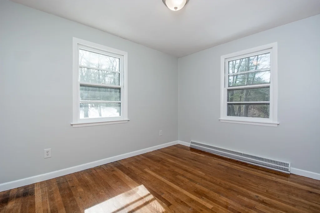 2 bed, 1 bath apartment for rent at 22 Southwest Cutoff Unit C, Northborough — photo 11 of 14