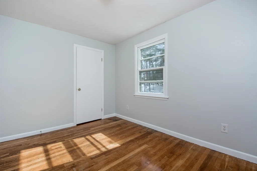 2 bed, 1 bath apartment for rent at 22 Southwest Cutoff Unit C, Northborough — photo 12 of 14