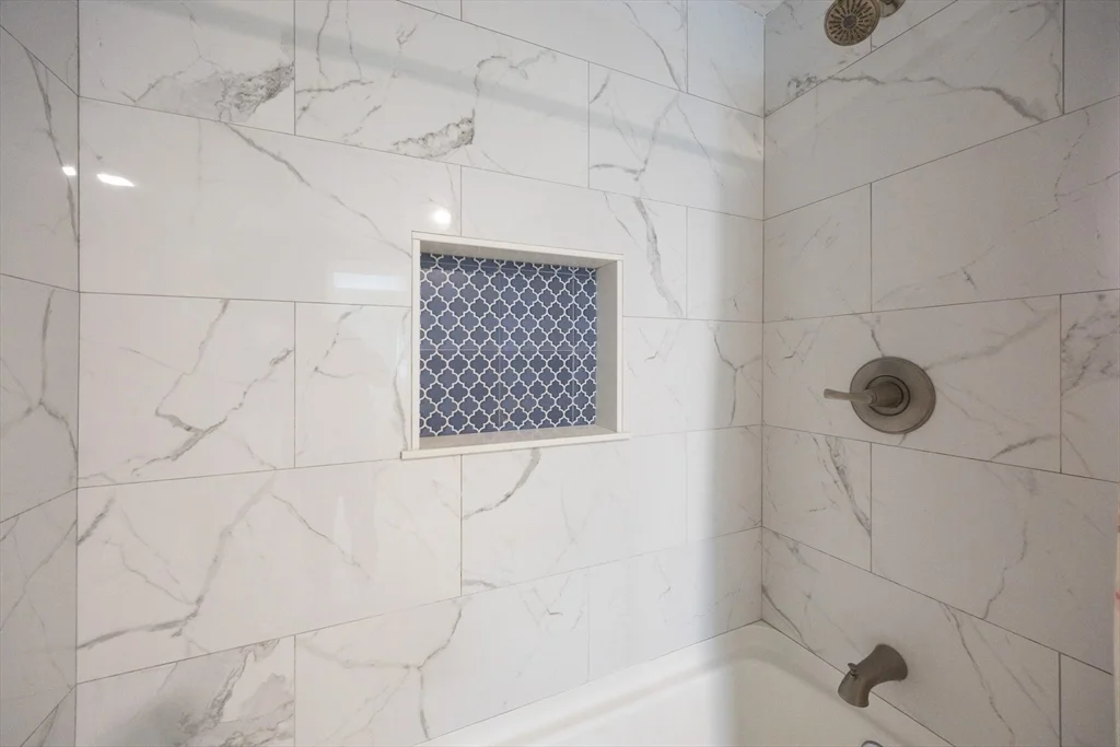 3 bed, 2 bath apartment for rent at 22 Suffolk Rd, Sharon — photo 4 of 42