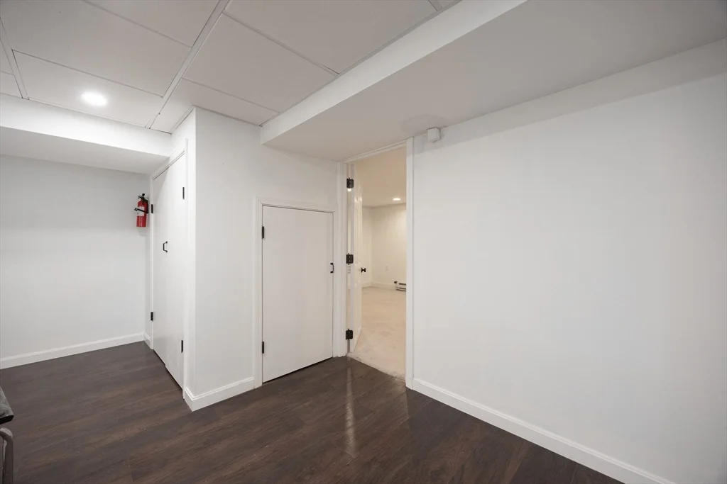 3 bed, 2 bath apartment for rent at 22 Suffolk Rd, Sharon — photo 28 of 42