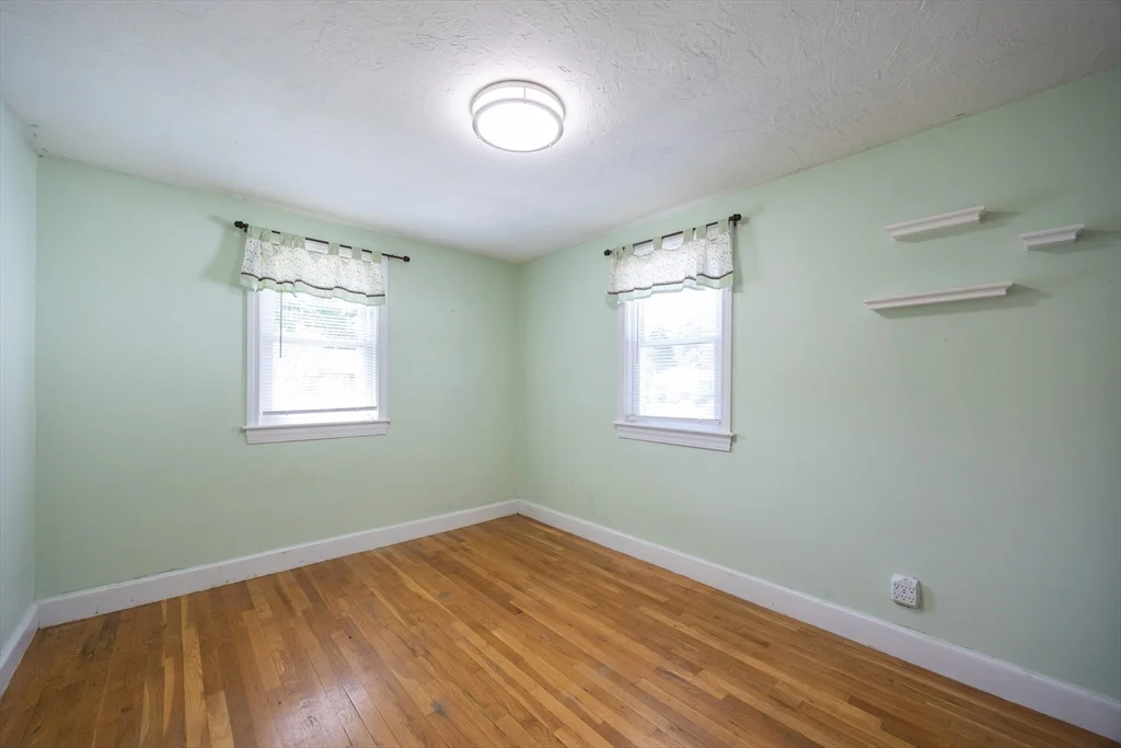 3 bed, 2 bath apartment for rent at 22 Suffolk Rd, Sharon — photo 32 of 42