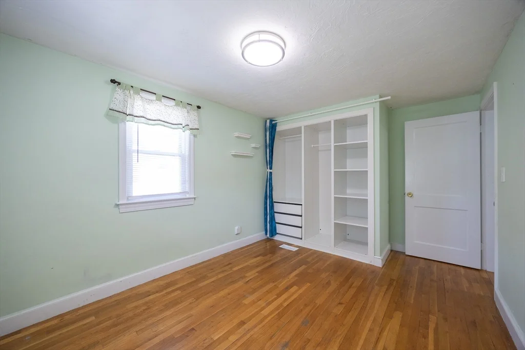 3 bed, 2 bath apartment for rent at 22 Suffolk Rd, Sharon — photo 33 of 42
