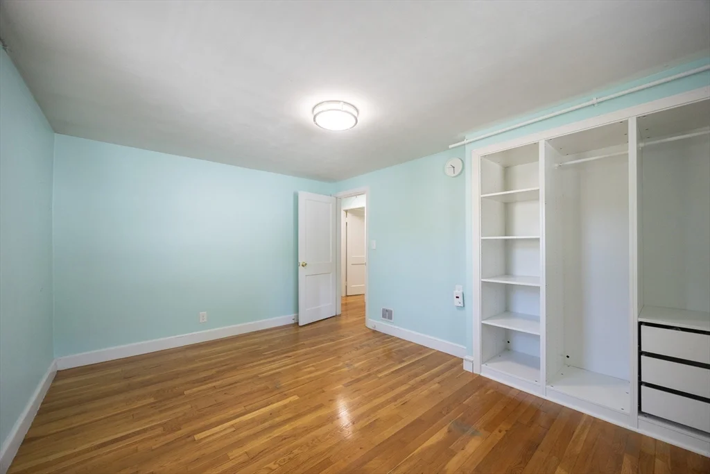 3 bed, 2 bath apartment for rent at 22 Suffolk Rd, Sharon — photo 31 of 42