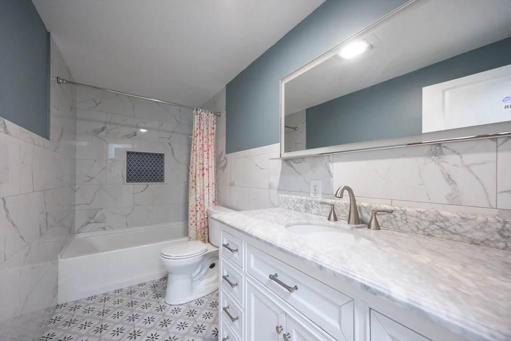 3 bed, 2 bath apartment for rent at 22 Suffolk Rd, Sharon — photo 2 of 42