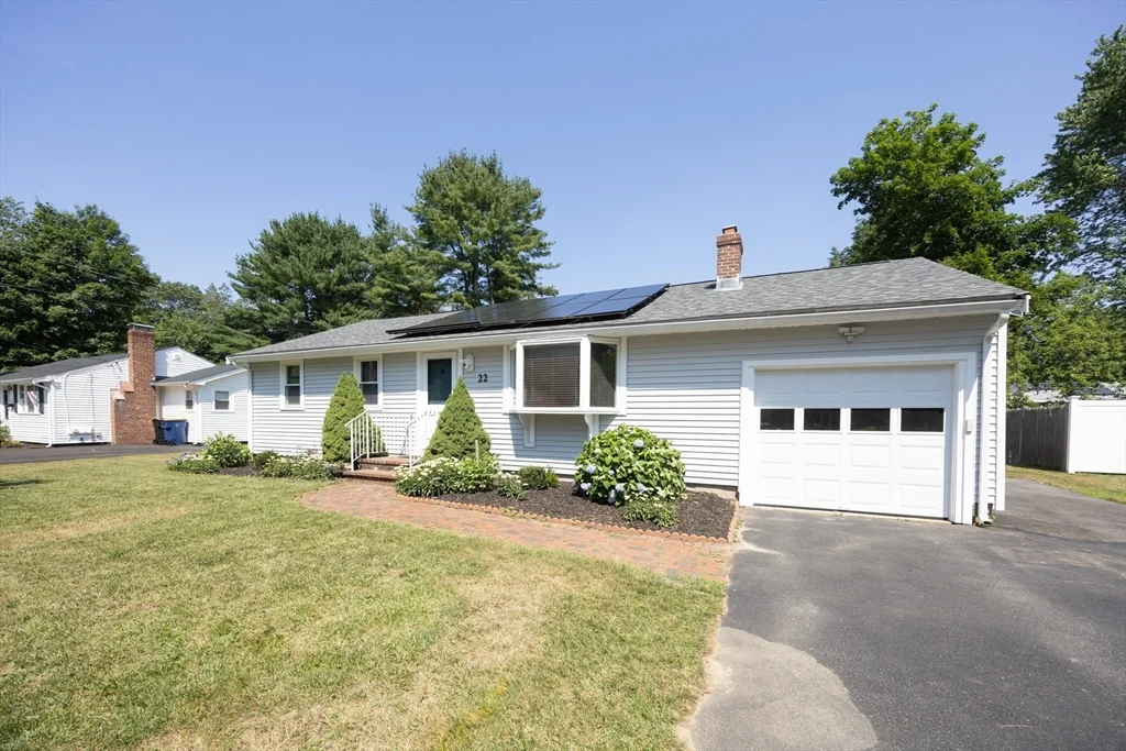 3 bed, 2 bath apartment for rent at 22 Suffolk Rd, Sharon — photo 1 of 42