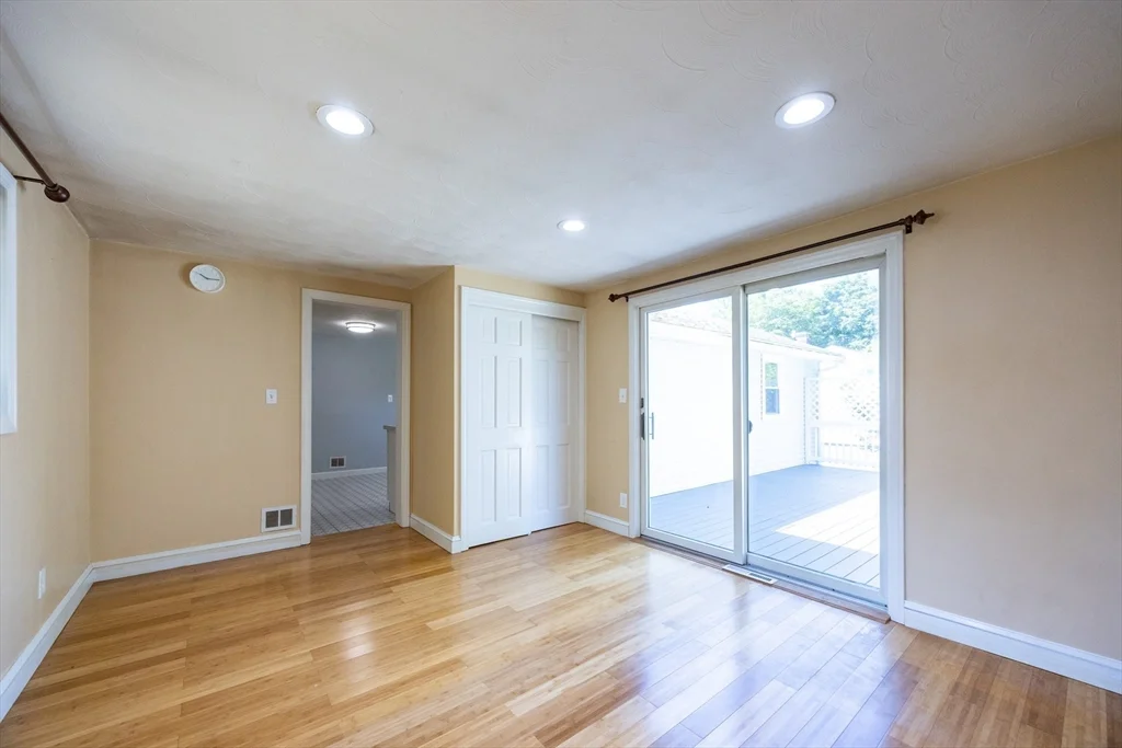 3 bed, 2 bath apartment for rent at 22 Suffolk Rd, Sharon — photo 11 of 42