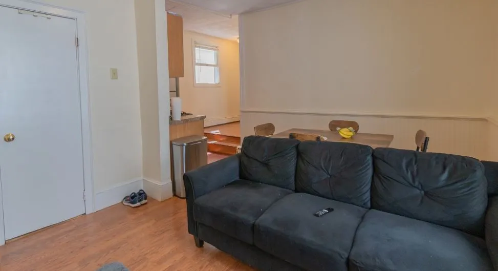 4 bed, 1 bath apartment for rent at 22 Suffolk St Unit 2, The Port — photo 6 of 20