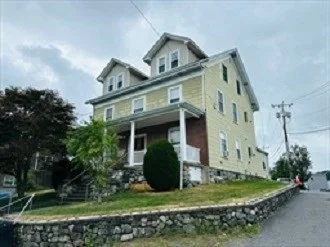 1 bed, 1 bath apartment for rent at 22 Summer Ave Unit 2, Waltham