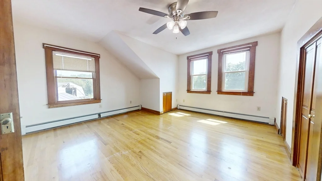 1 bed, 2 bath apartment for rent at 22 Summer Ave Unit 3, Waltham — photo 6 of 10