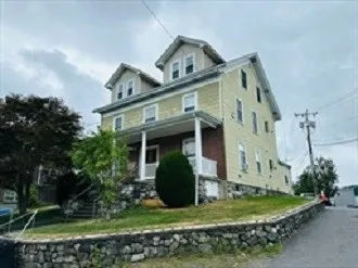 1 bed, 2 bath apartment for rent at 22 Summer Ave Unit 3, Waltham — photo 1 of 10