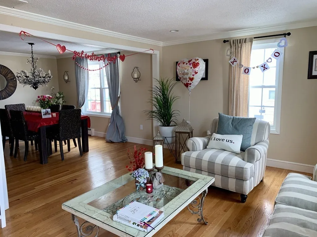 4 bed, 2 bath apartment for rent at 22 Sunrise, Bradford — photo 5 of 14