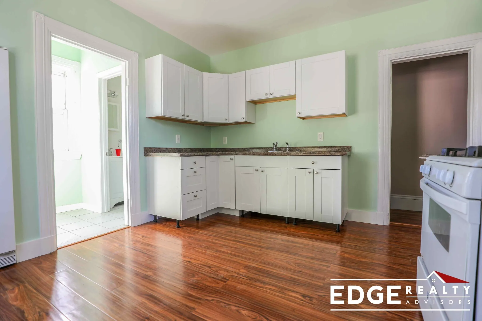 4 bed, 1.5 bath apartment for rent at 22 Surrey St Unit 2, Brighton — photo 3 of 13