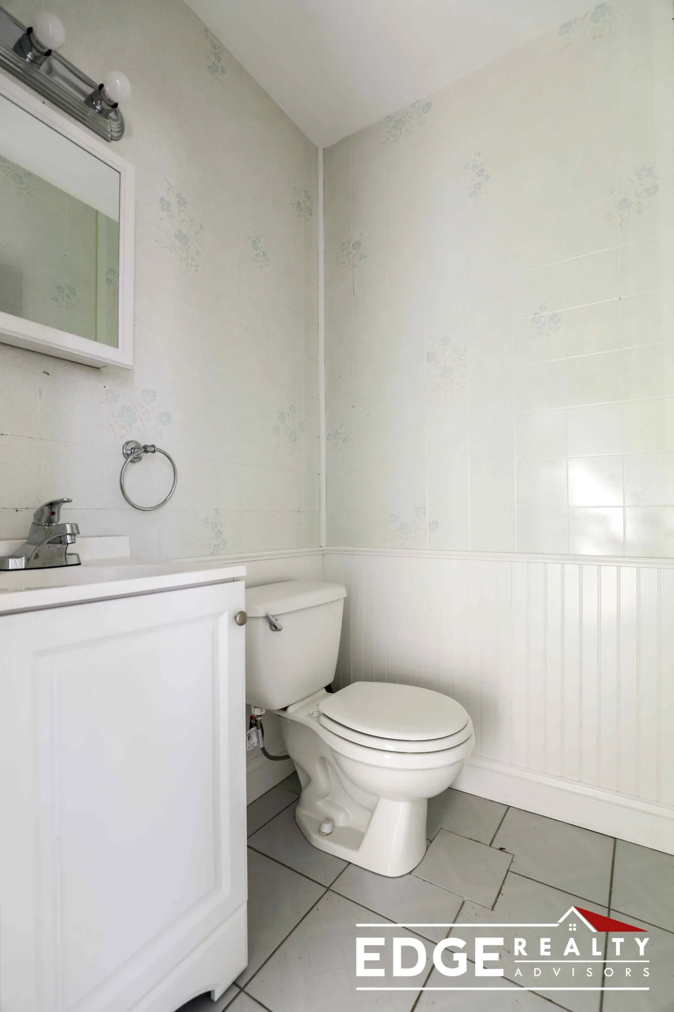 4 bed, 1.5 bath apartment for rent at 22 Surrey St Unit 2, Brighton — photo 12 of 13