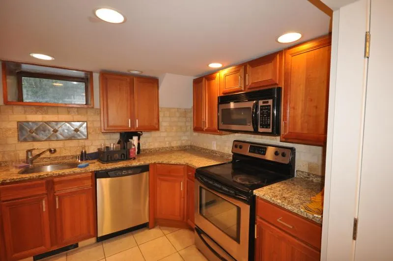 3 bed, 2 bath apartment for rent at 22 Sussex St Unit SF, South End — photo 12 of 28