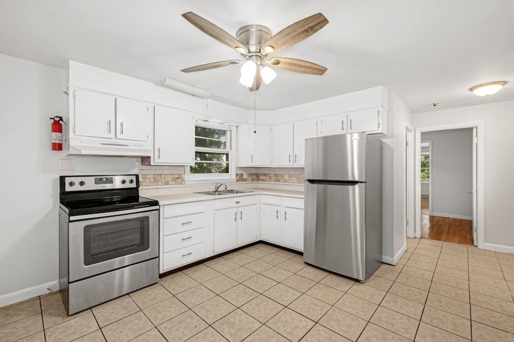2 bed, 1 bath apartment for rent at 22 Southwest Cutoff Unit 22B, Northborough — photo 5 of 16