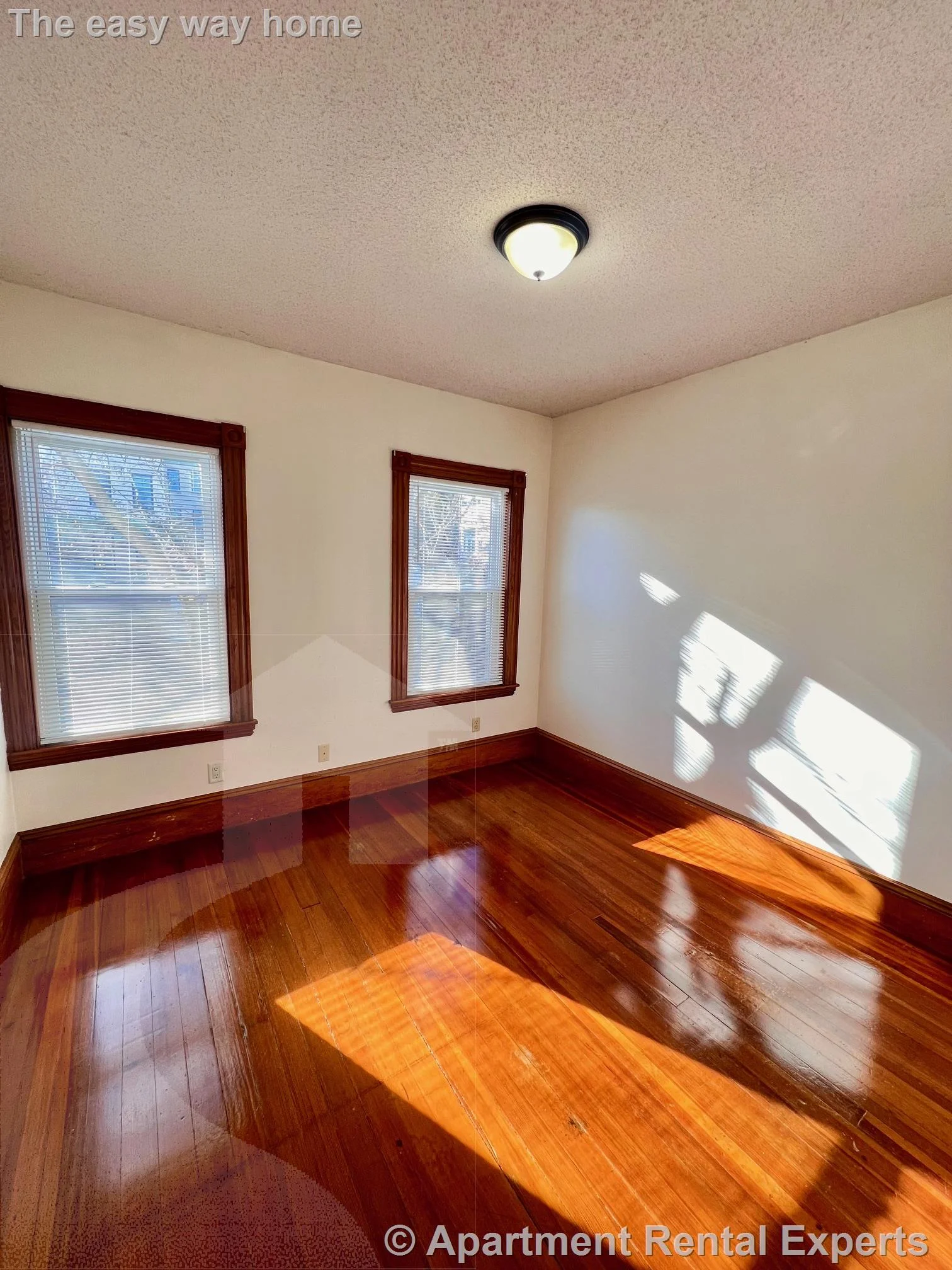 2 bed, 1 bath apartment for rent at 22 Temple St Unit 2, Winter Hill — photo 4 of 16