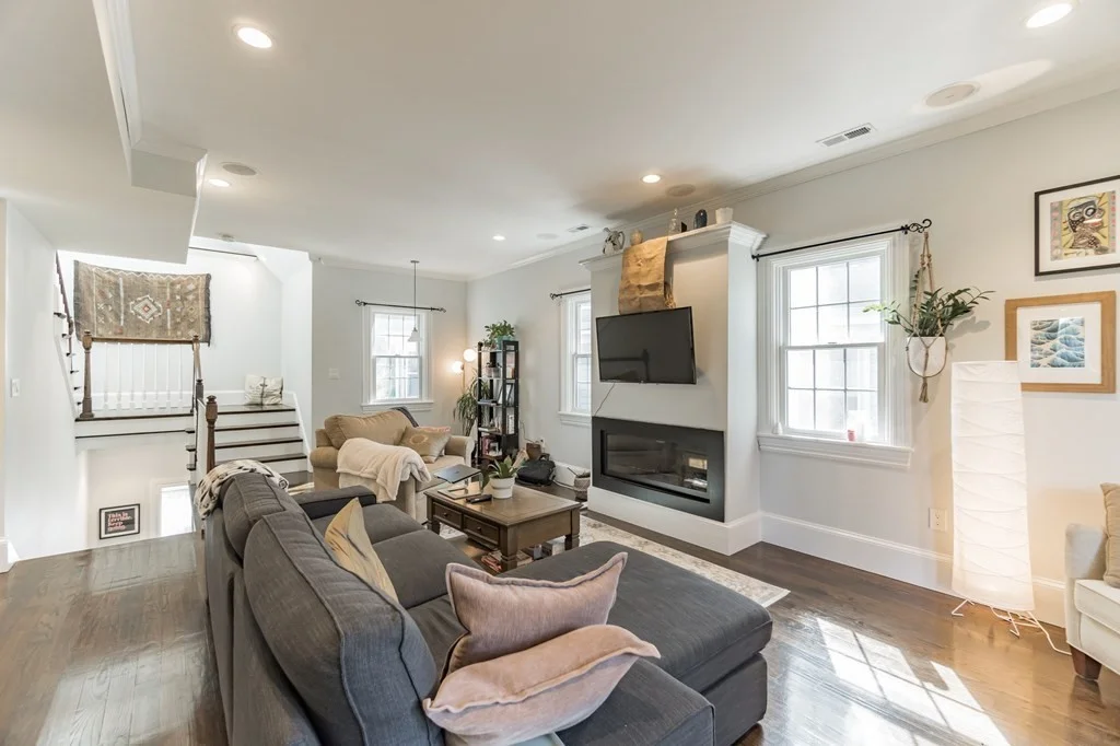 3 bed, 2 bath apartment for rent at 22 Thwing St Unit 2, Roxbury — photo 6 of 20