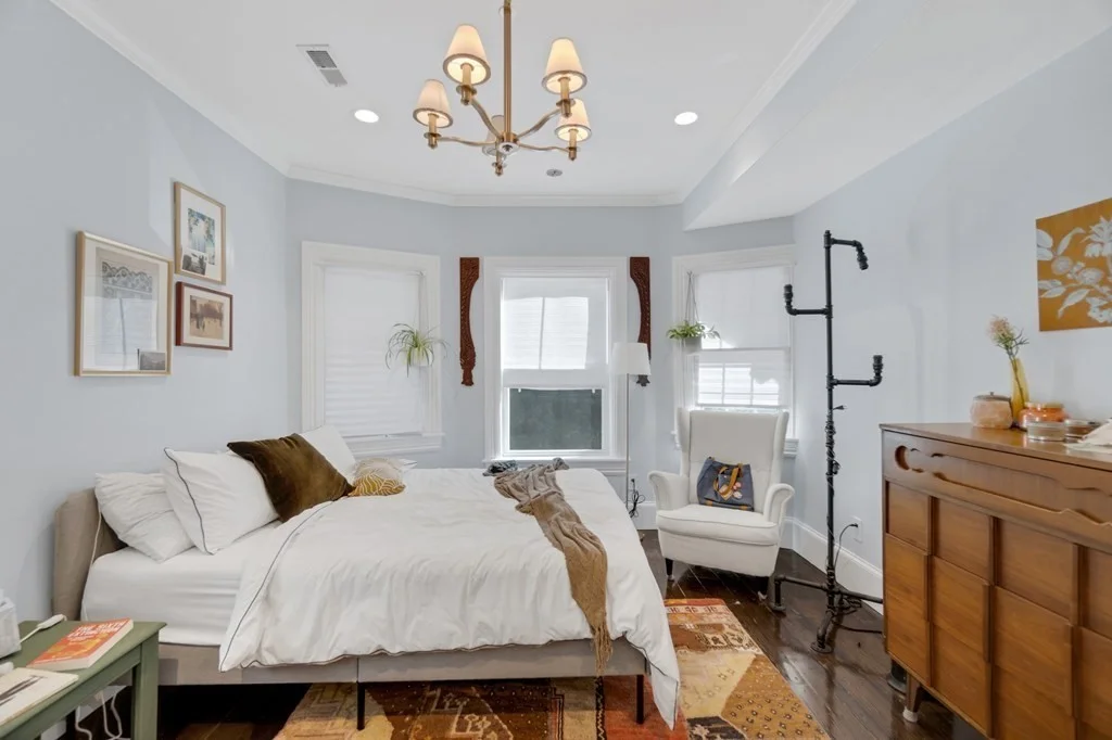 3 bed, 2 bath apartment for rent at 22 Thwing St Unit 2, Roxbury — photo 12 of 20