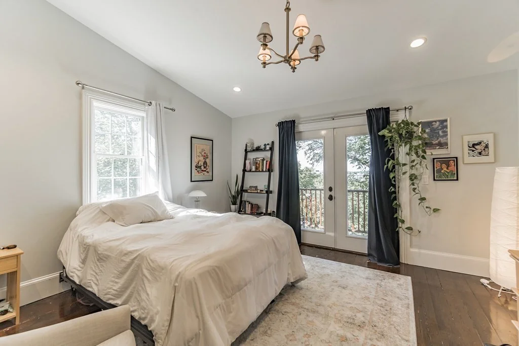 3 bed, 2 bath apartment for rent at 22 Thwing St Unit 2, Roxbury — photo 13 of 20