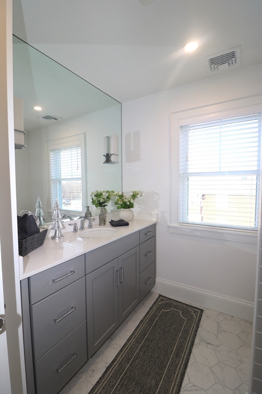 3 bed, 2 bath apartment for rent at 22 Tower Ave Unit 1, Weymouth — photo 13 of 18