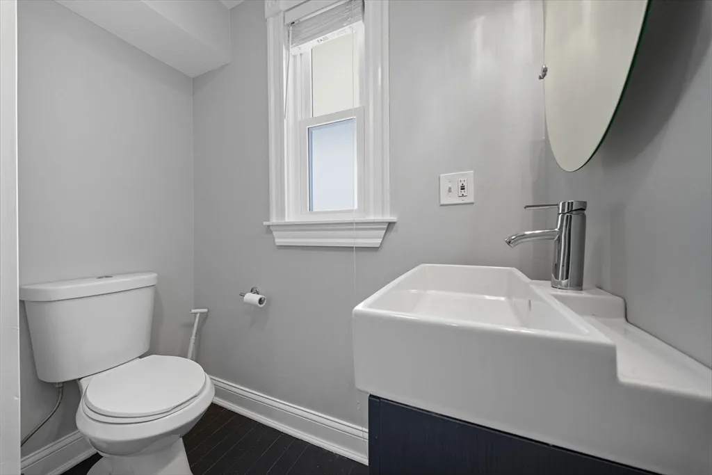 3 bed, 1 bath apartment for rent at 22 Trescott Unit 3, Dorchester — photo 13 of 22