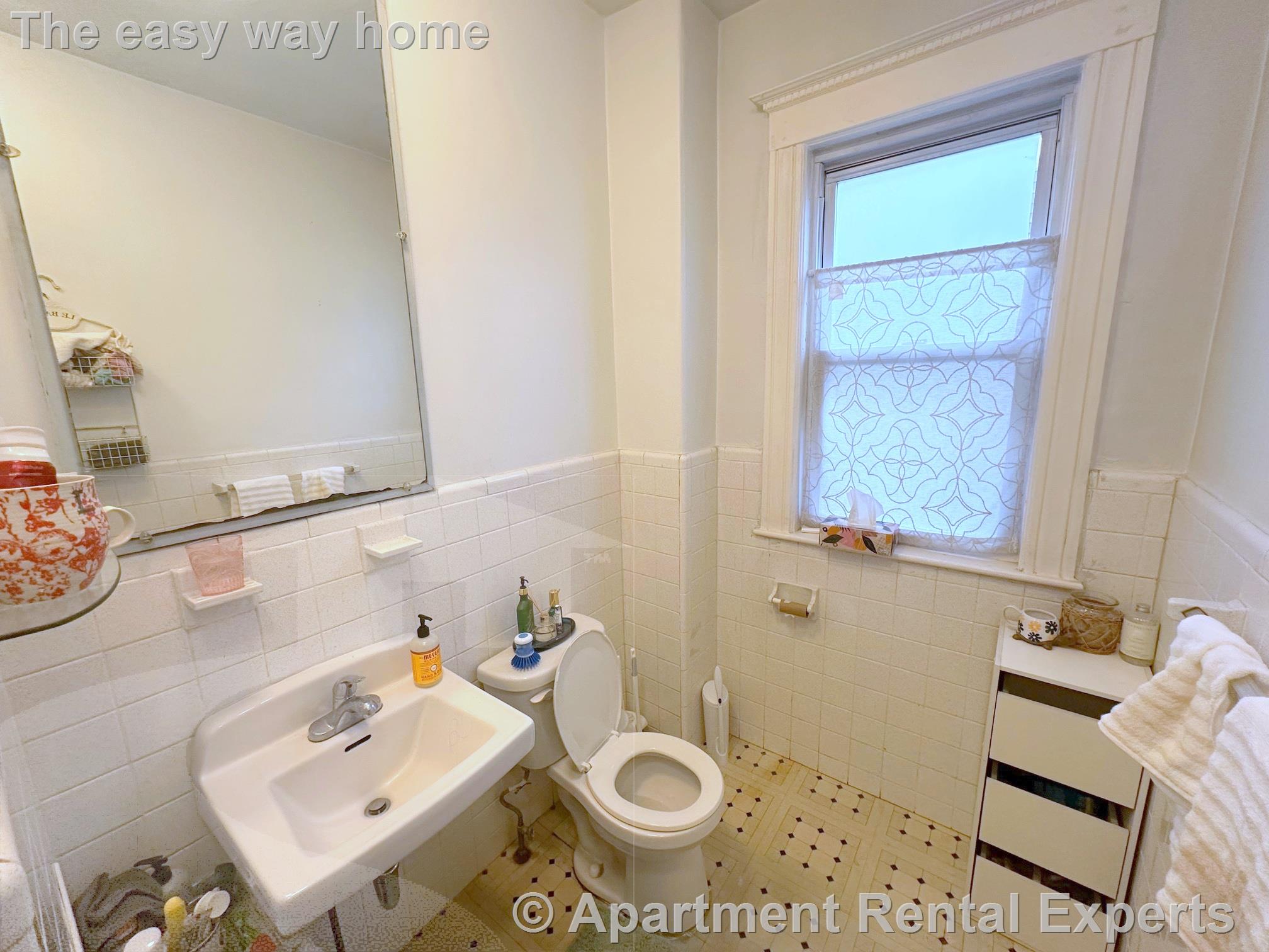 3 bed, 1 bath apartment for rent at 22 Upland Rd Unit 1, Porter Square — photo 14 of 18
