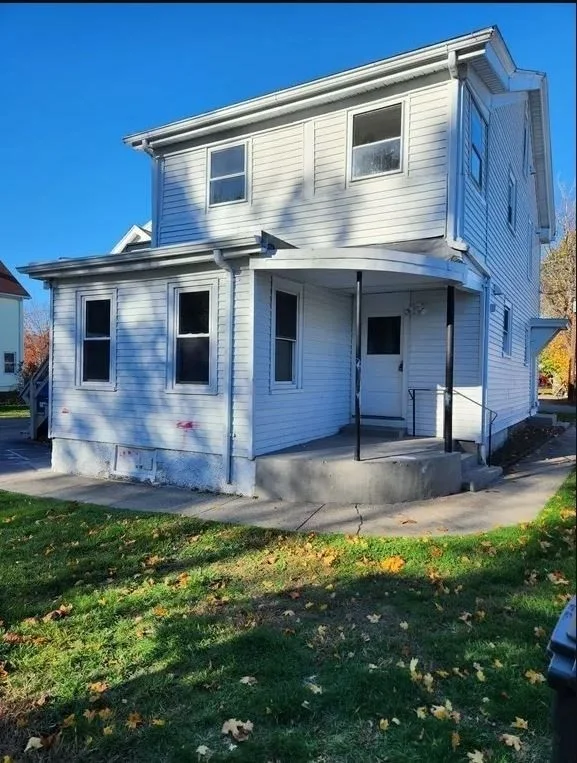2 bed, 1 bath apartment for rent at 22 Voses Ct Unit 2, Stoughton — photo 4 of 4