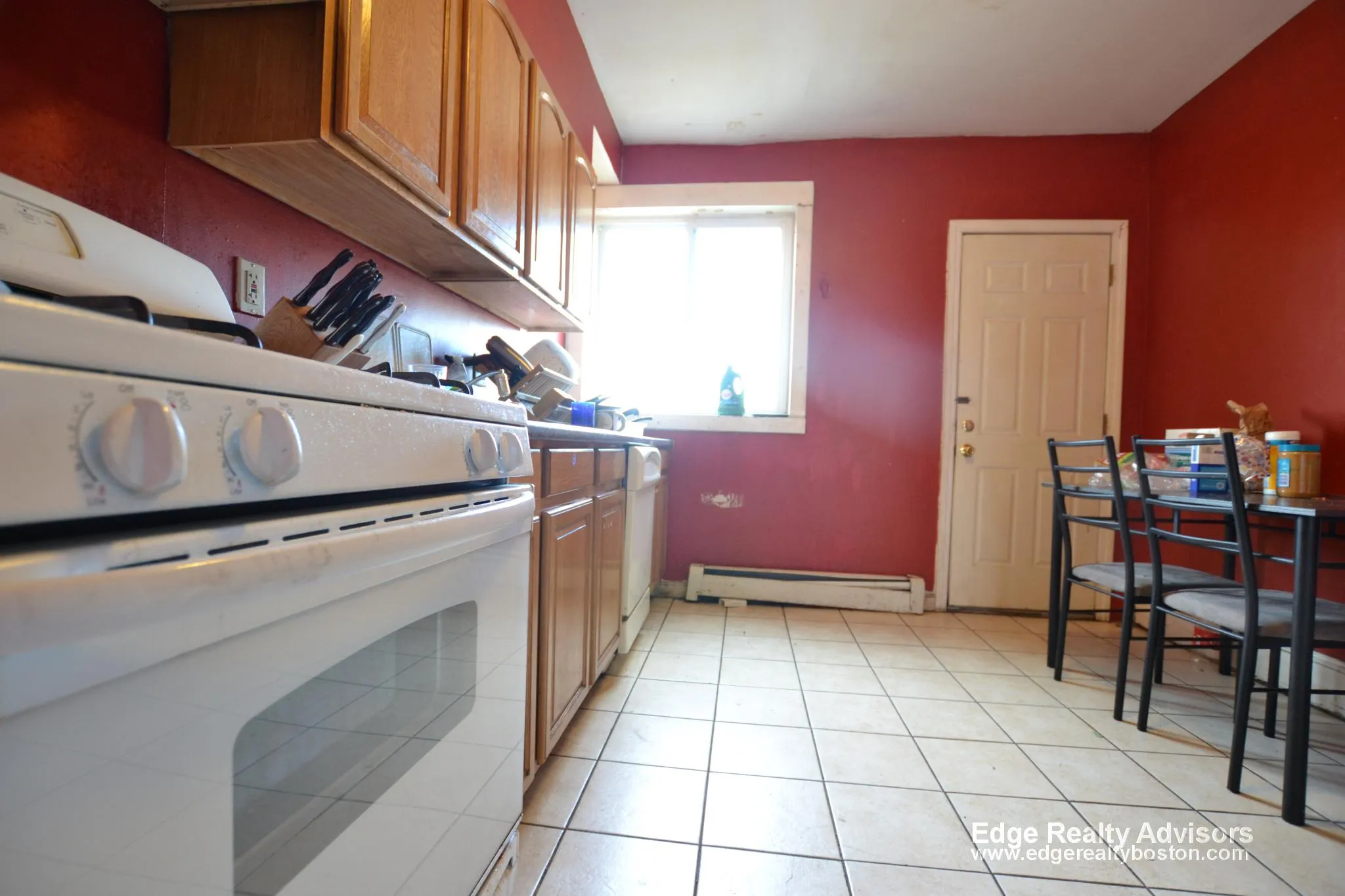 5 bed, 2 bath apartment for rent at 22 Wadsworth St Unit 1, Allston — photo 4 of 12
