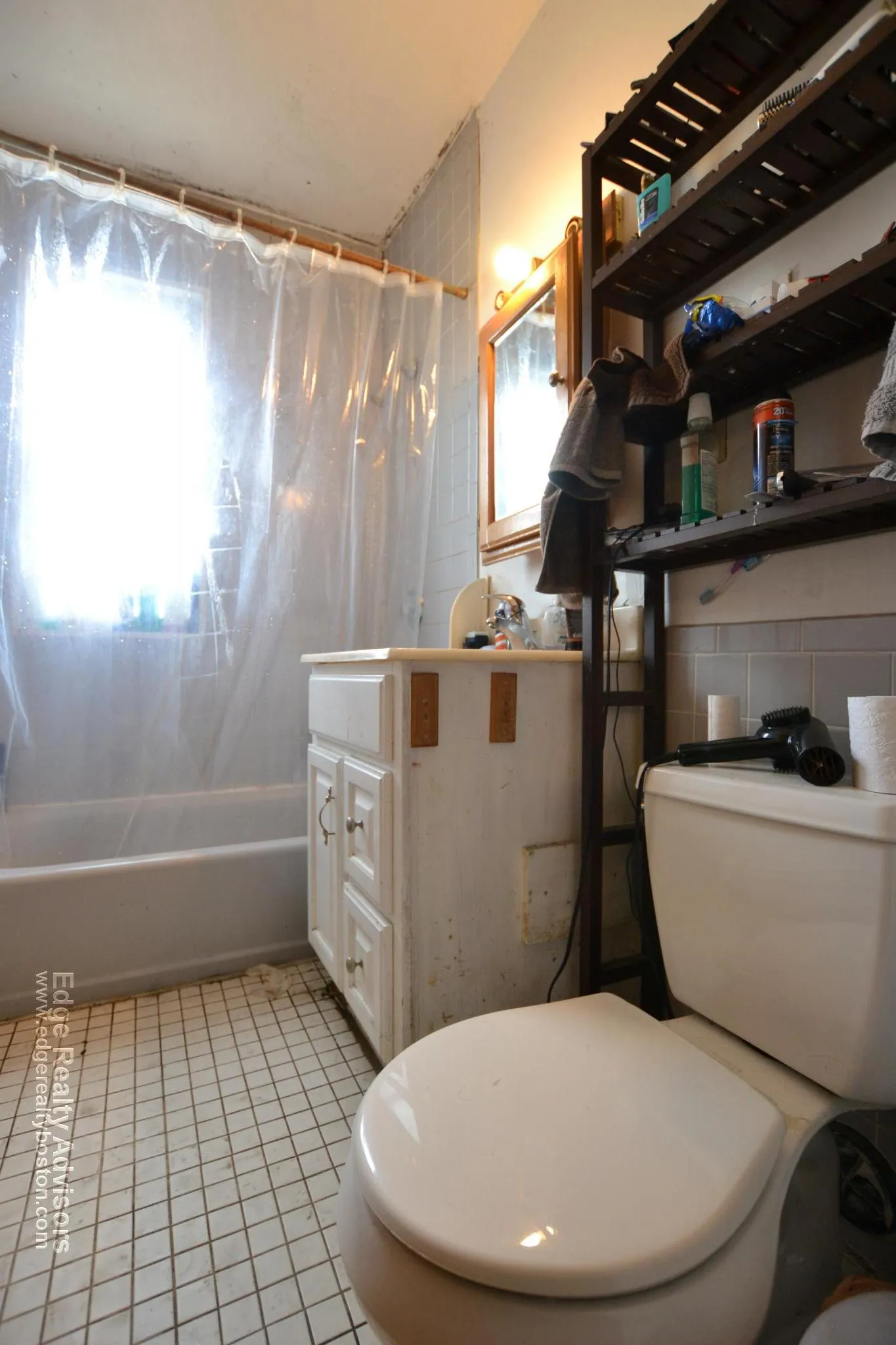 5 bed, 2 bath apartment for rent at 22 Wadsworth St Unit 1, Allston — photo 10 of 12