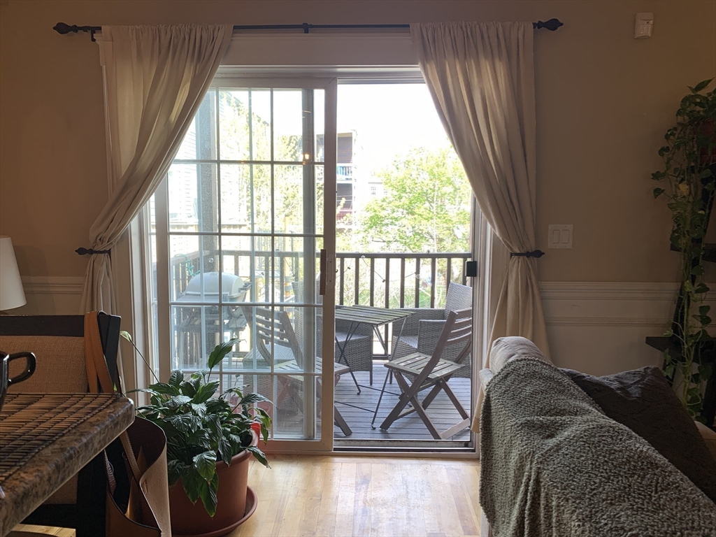 2 bed, 1 bath apartment for rent at 22 Ward St Unit 2, South Boston — photo 6 of 15