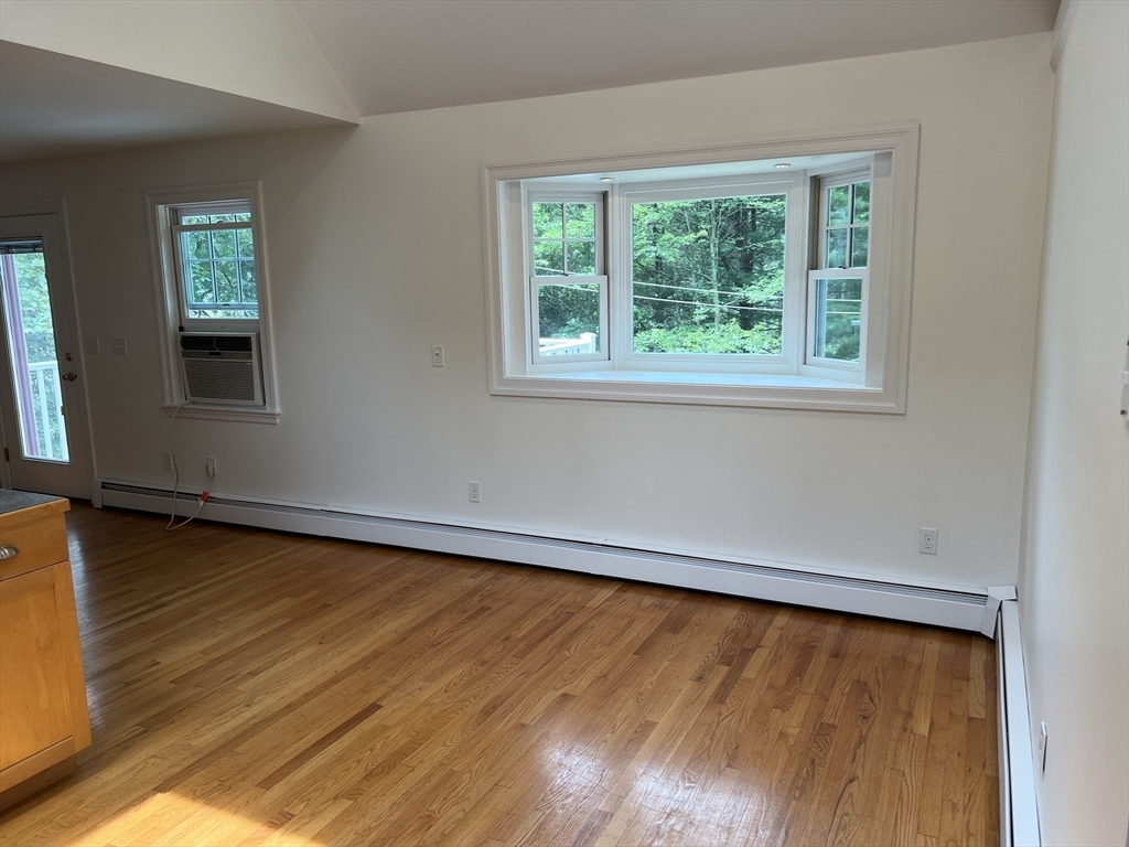 2 bed, 2 bath apartment for rent at 22 Warren Ln, Weston — photo 8 of 24