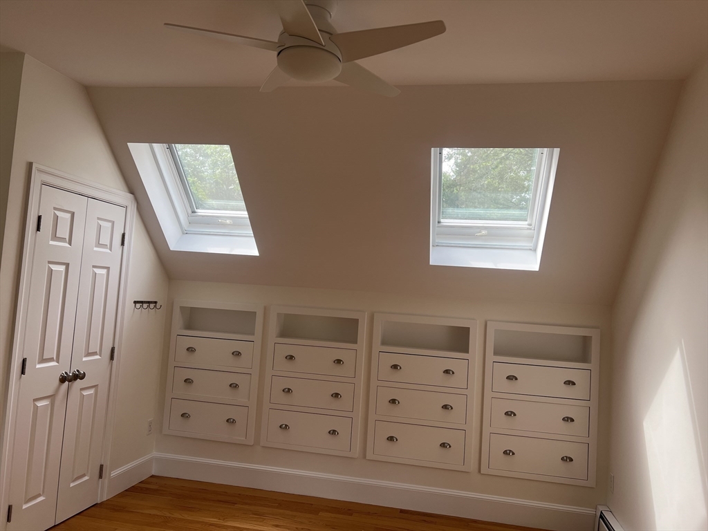 2 bed, 2 bath apartment for rent at 22 Warren Ln, Weston — photo 15 of 24