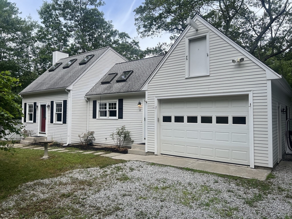 2 bed, 2 bath apartment for rent at 22 Warren Ln, Weston — photo 1 of 24