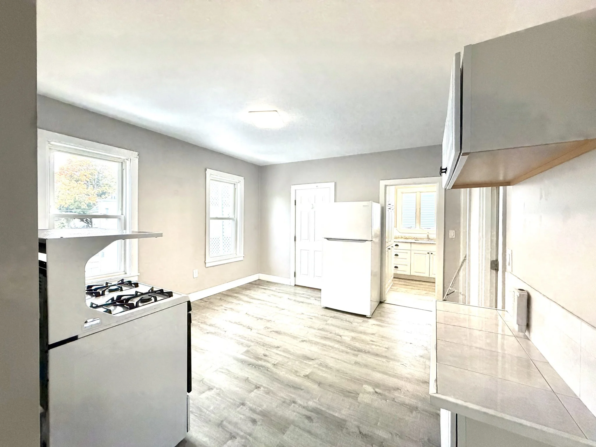 2 bed, 1 bath apartment for rent at 22 Washburn Unit 2, Lynn — photo 8 of 12